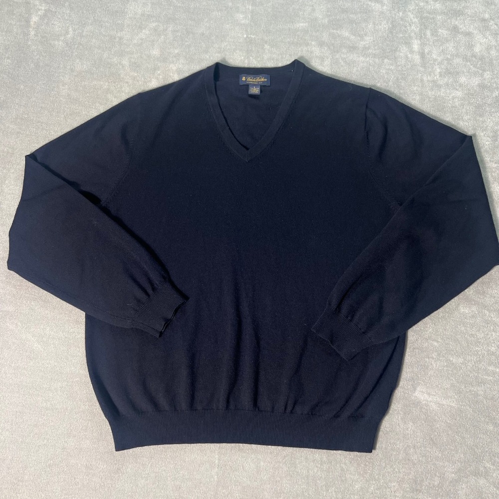Brooks Brothers Mens Navy Blue Merino Wool Blend V-Neck Sweater Large‎
